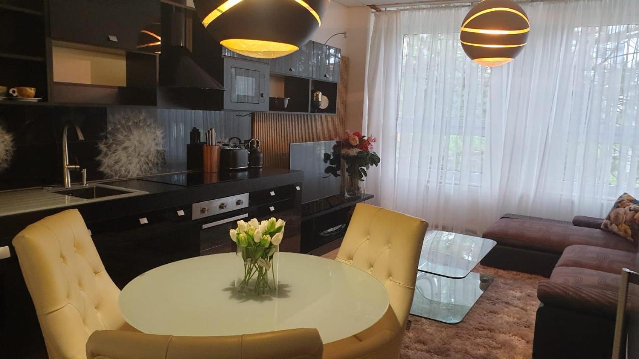 Květinový apartmán v Chomutově Exterior foto
